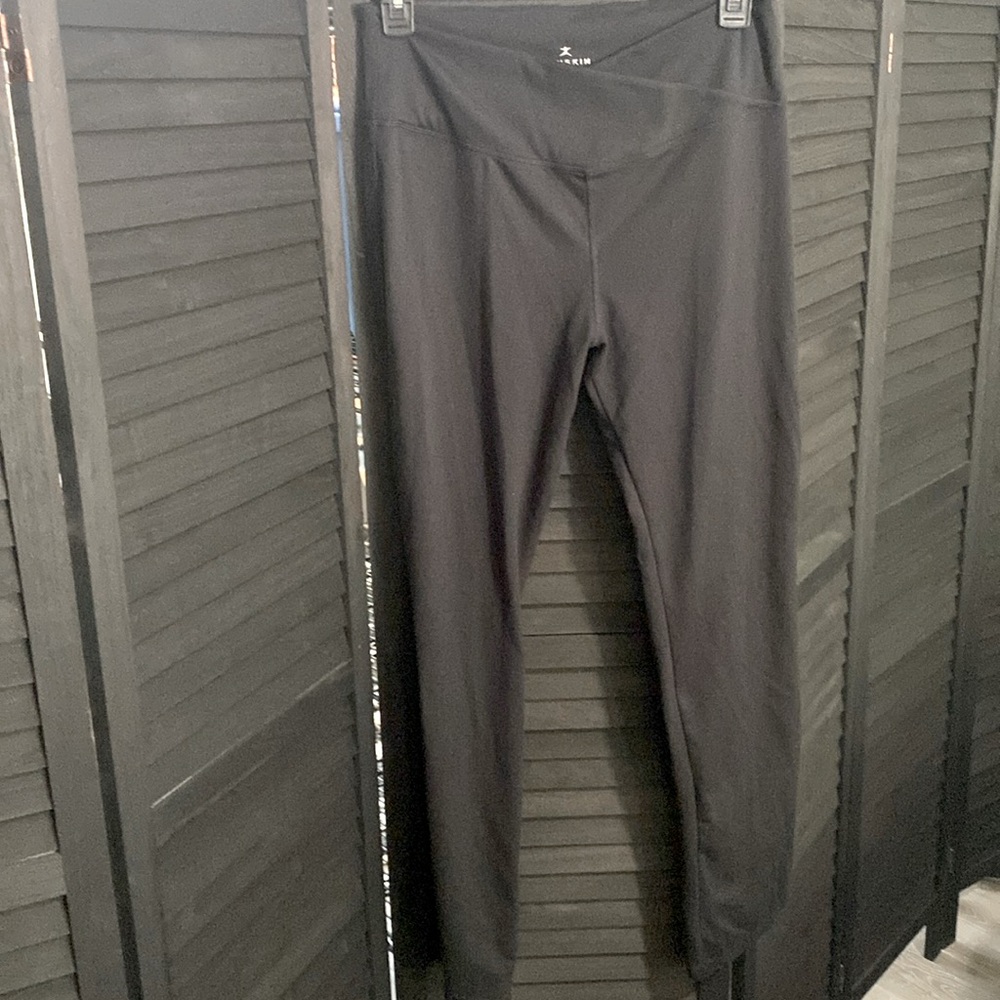 DANSKIN• Size XL• Black Workout/Yoga Pants with Slits